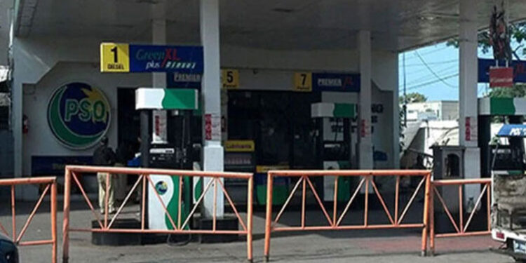 Large number of petrol pumps are closed across the country as dealers observing strike