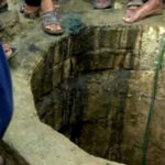 Two children die after falling into sewerage well in Karachi