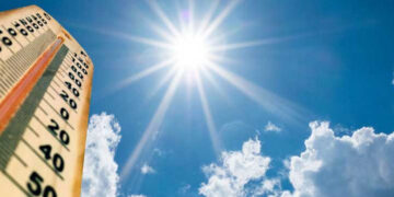 PMD forecasts hot and dry weather for Karachi in coming days