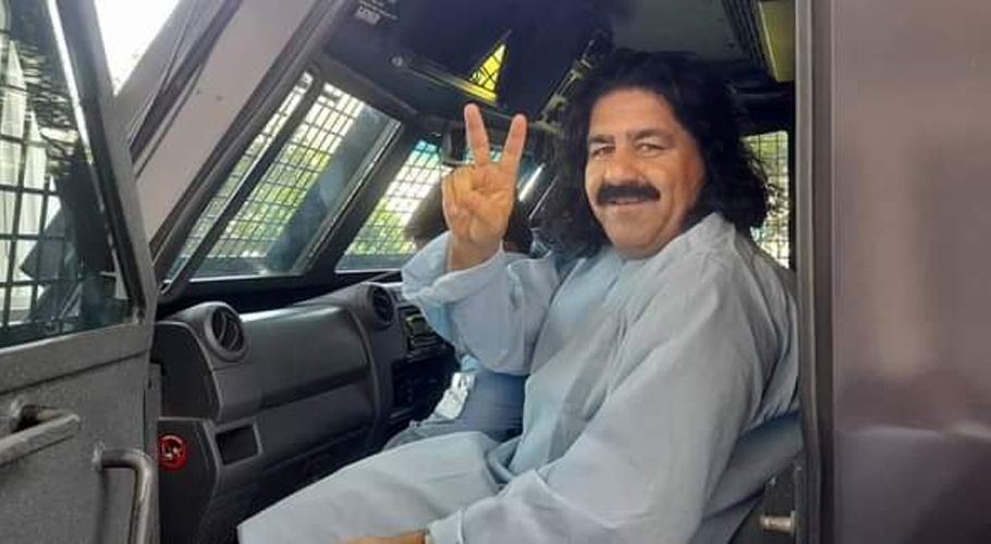 علی وزیر