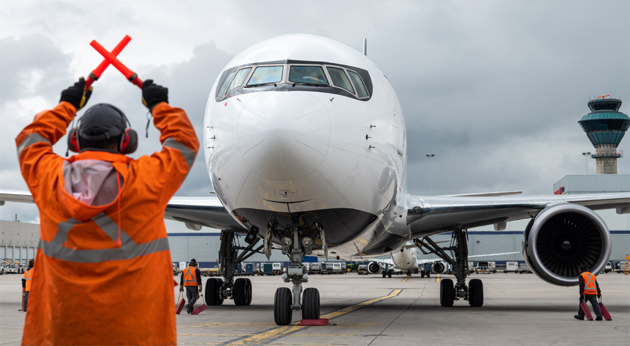 Air Canada passengers worried as possible pilot strike looms