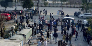 Earthquake jolts various areas of Karachi again