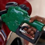 Scam Exposed: Fraudsters Begging for Petrol to Deceive Public in Karachi