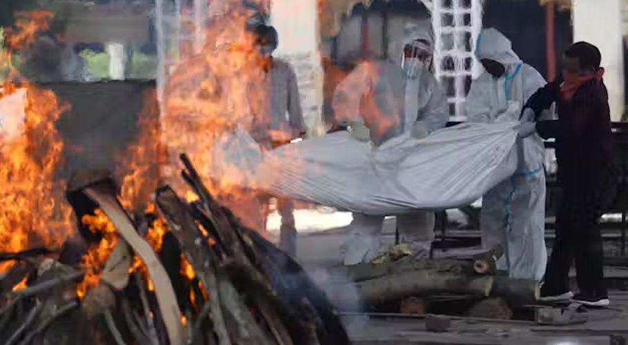 25-year-old Indian man starts breathing again on funeral pyre