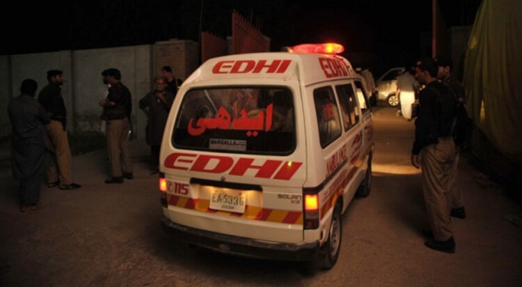 Three govt employees among four killed in Mardan