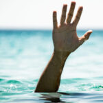 Six pass away as boat capsizes near Karachi’s Ibrahim Hyderi