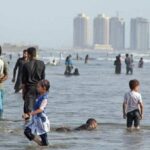 No sign of winter as Karachi to witness another hot day today