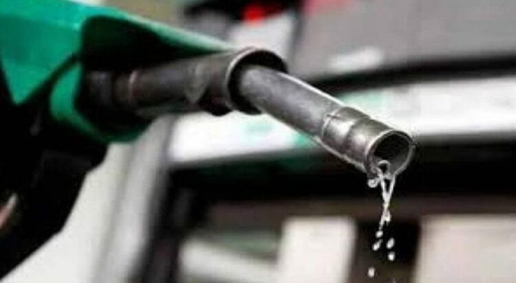 Govt keeps petrol price unchanged despite global rate drop