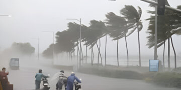 Sindh cities on alert as cyclone warning issued