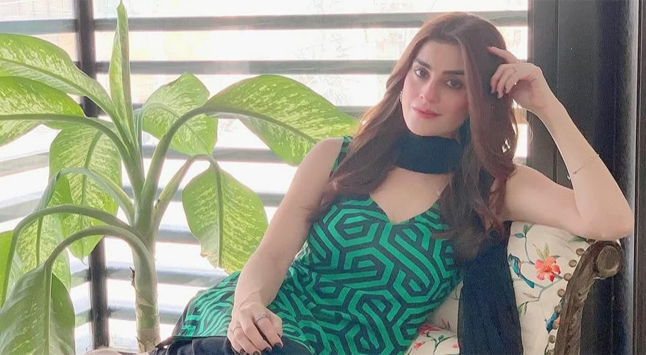 Amna Malik exposes the dark side of showbiz