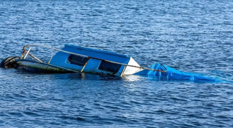 How many Pakistanis died and are missing in Greek boat incident?