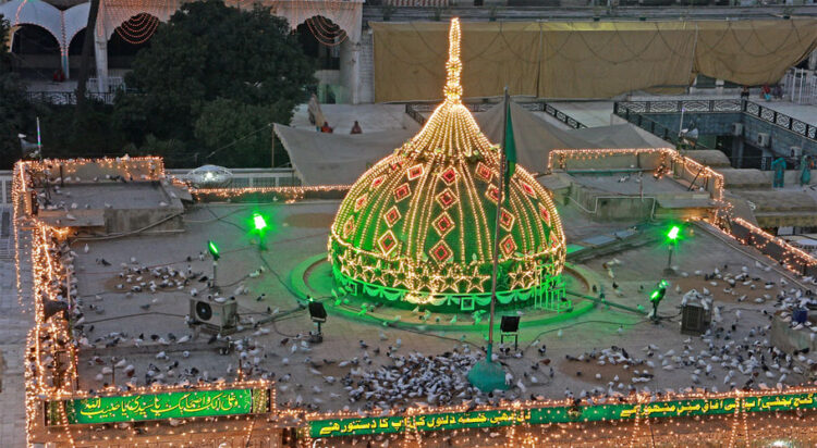 Automated umbrellas to be installed in Data Darbar