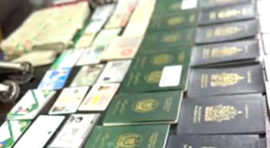 FIA raids fake visa factory, arrests 2 human smugglers in Gujranwala