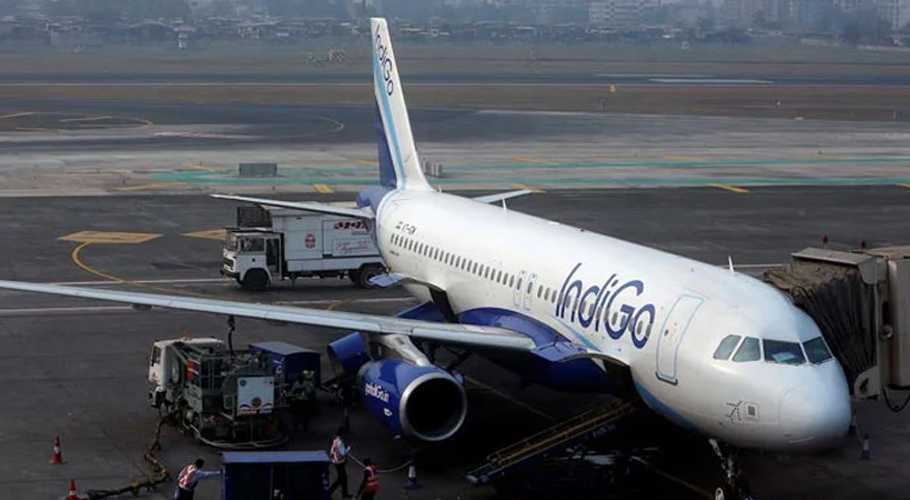 Indian flight makes ’emergency landing’ at Karachi airport
