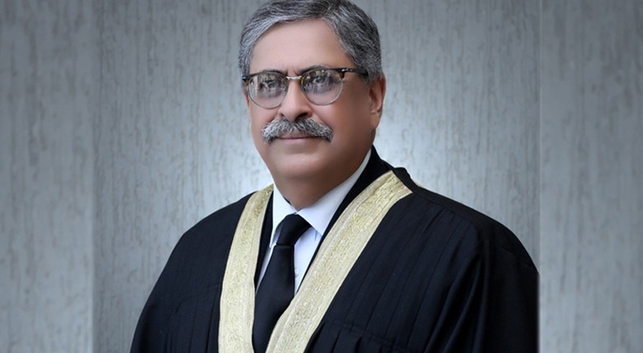 State busy in toppling and forming govts: SC judge