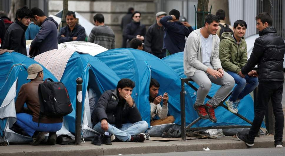 Why are thousands of Pakistanis applying for asylum in EU?