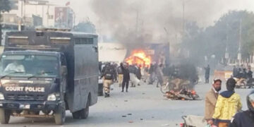 Karachi clashes: Over 300 protesters booked, traffic disruptions continue