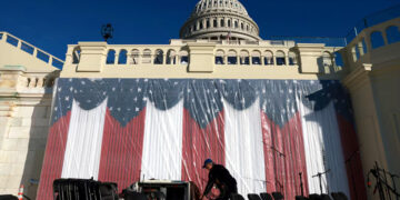 Severe cold forces Trump inauguration indoors