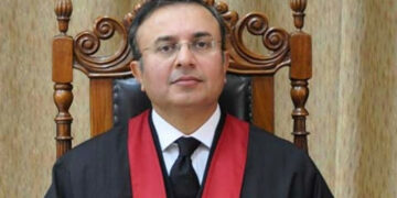 Justice Mansoor Ali Shah takes oath as acting CJP