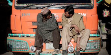 Gov Sindh calls for Karachi-issued licenses for heavy vehicles