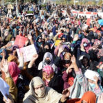 Islamabad: Govt servants protest against pension reforms