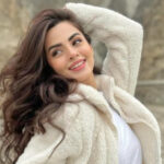 Fans slam Komal Meer for her transformation in latest shoot!
