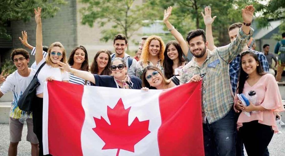 Canada opens scholarship program 2026 for Pakistani students