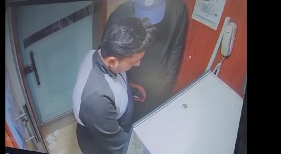 Policemen kidnap doctor, withdraw money from ATM