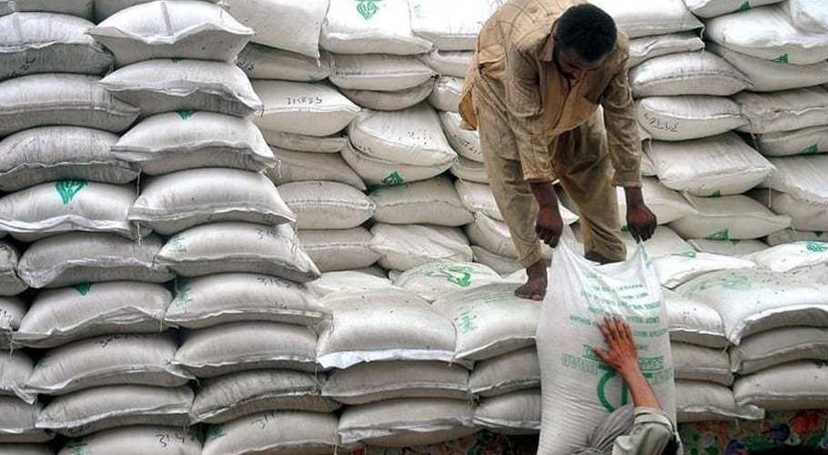 Sindh fixes price of 100kg flour bag at Rs9,500