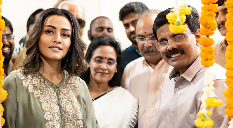Namrata Shirodkar inaugurates mother's milk bank