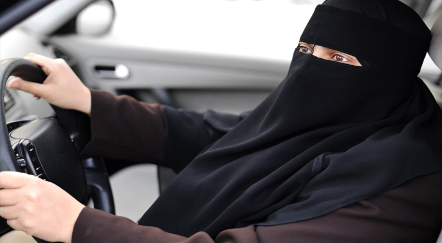 Kuwait imposes fines on women wearing niqab or burqa while driving