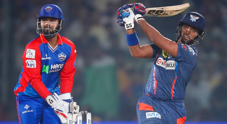 Mukesh four-for sets up comfortable win as DC close the gap up top
