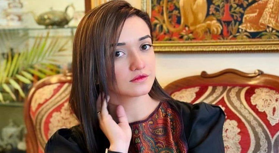 PTI Workers’ Verbal Clash Intensifies, Alleged Leaked Videos of Sanam Javed Emerge
