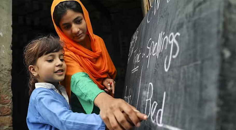 700 Teacher Jobs Announced for 6 Subjects