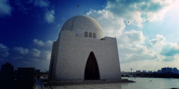 Bay of Bengal cyclone may impact coastal Sindh, Karachi