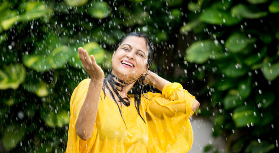 Powerful Weather System Hits Sindh, Heavy Rains Begin in Karachi and Other Cities