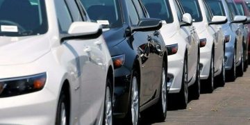 Govt allows commercial import of used vehicles under IMF deal