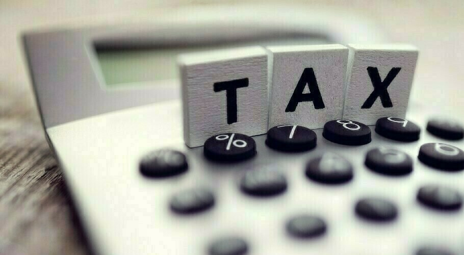 Govt to Revise Taxes for Multinational Companies to Stop Them From Leaving Pakistan