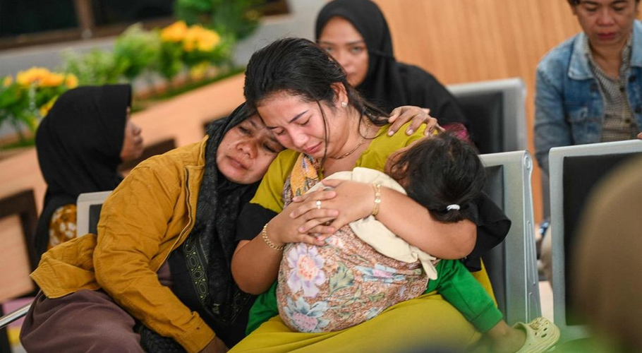 4 killed, 38 missing after boat sinks off the coast of Bali, Indonesia