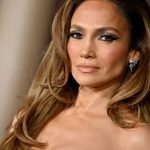 Jennifer Lopez hugs director Ridley Scott during visit to Ben Affleck’s office