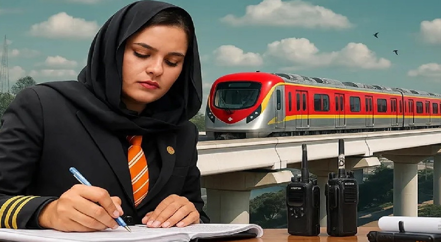 پاکستان کی پہلی خاتون ٹرین ڈرائیور ندا صالح