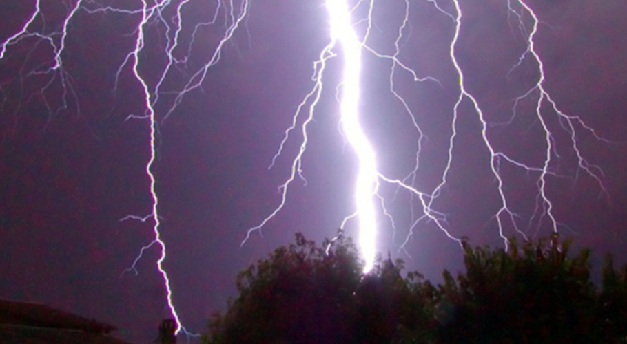 Lightning strike kills five in Bajaur