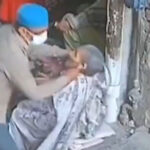 Man accused of snatching gold earrings from elderly woman killed in Lahore police encounter
