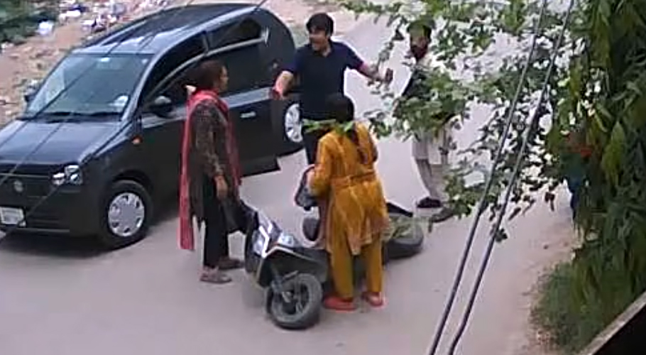 Politician’s Son Hits Girl’s Scooter in Multan; Publicly Assaulted, Viral Video Sparks Outrage