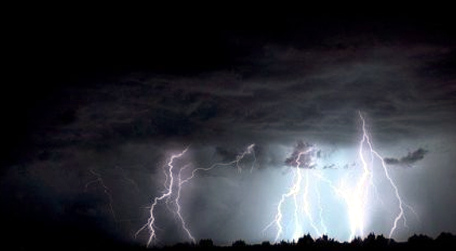 Lightning strike kills man, 23 animals in Thar Parkar