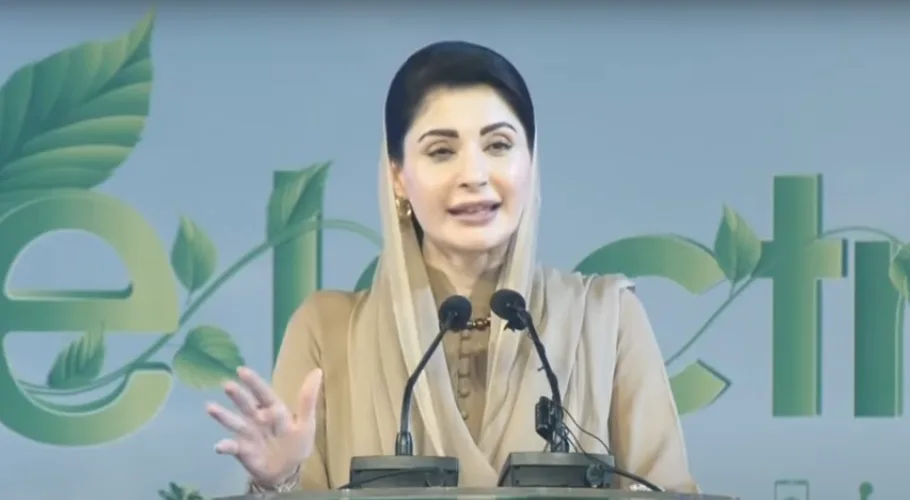 Maryam Nawaz inaugurates electric bus service in Faisalabad, announces 150 buses for division