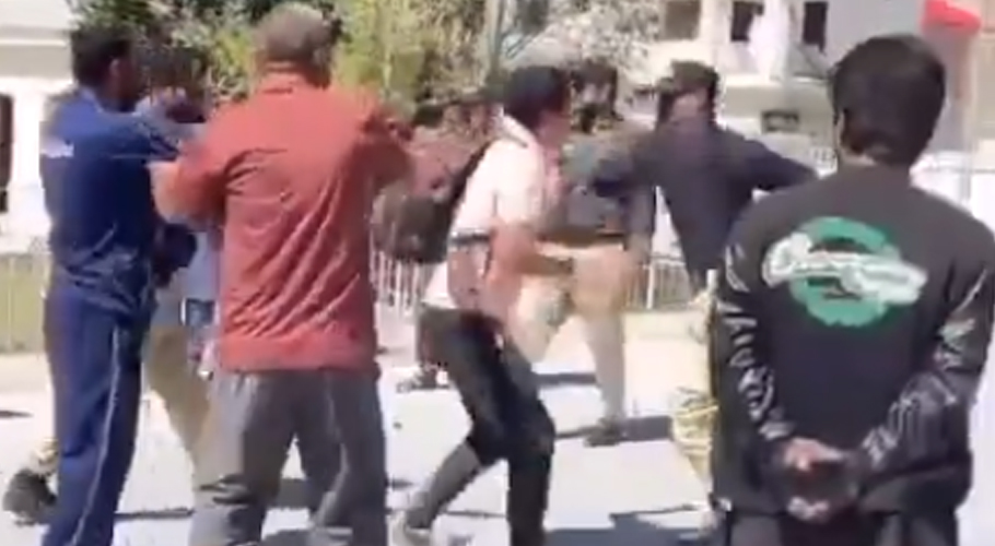 Tensions at Sost Border as Chinese Travelers Clash with Local Protesters
