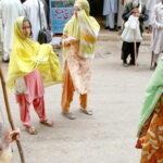 Karachi police warn against beggars disguised as criminals involved in child abduction and organ trade