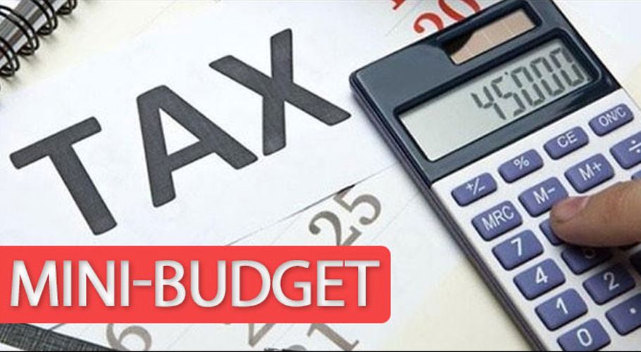 Govt plans mini-budget for flood relief and tax shortfall