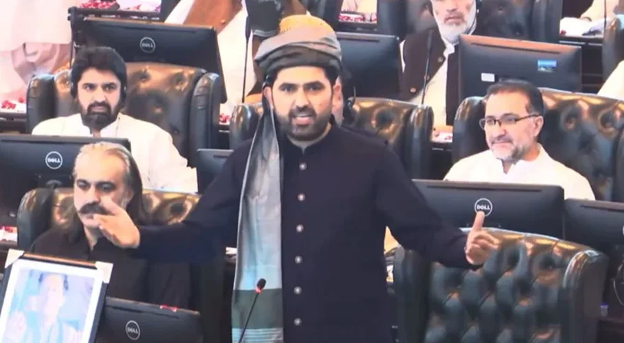 'No military operation will be carried out in KP', says CM Afridi